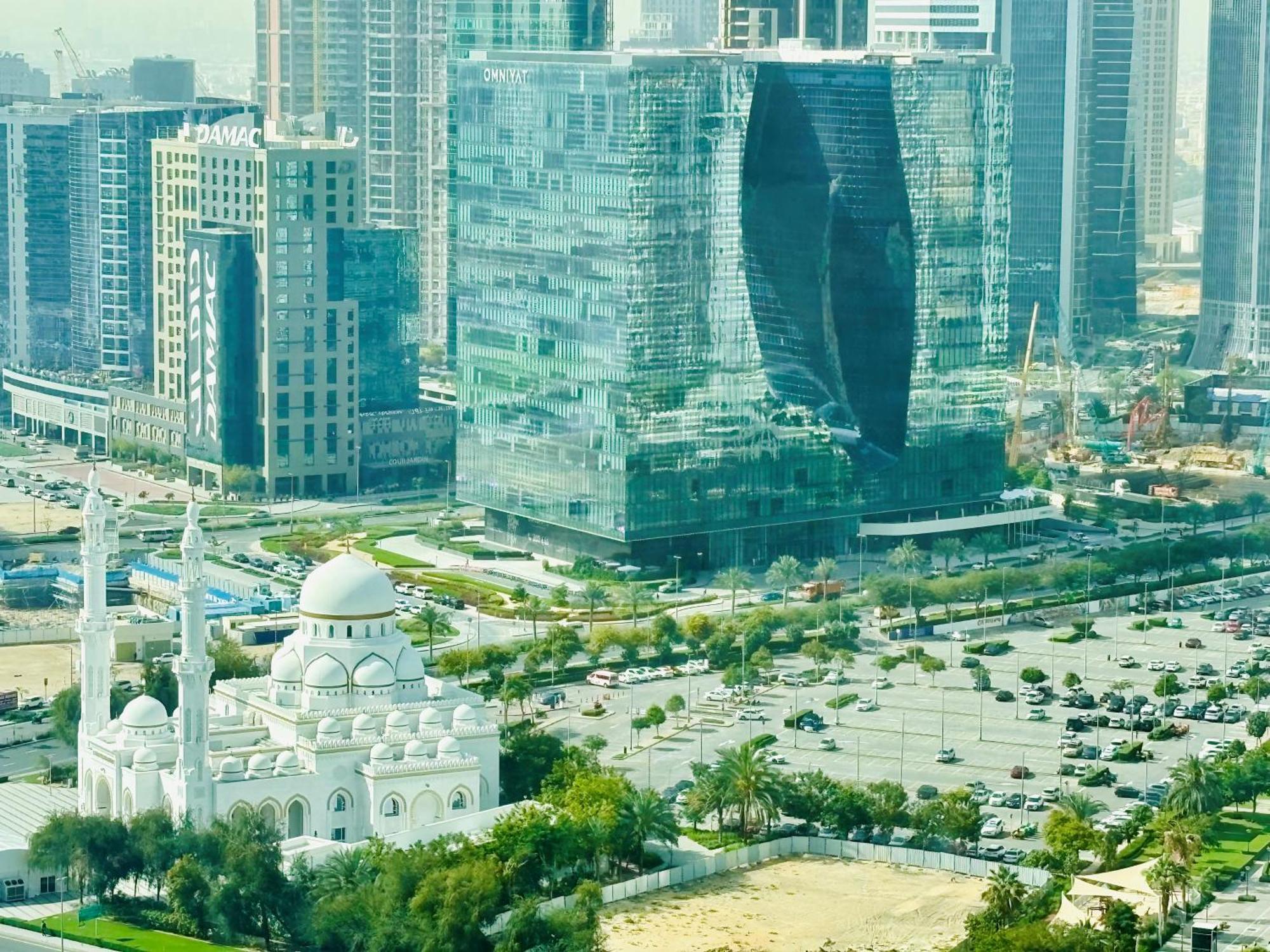 Lux Sky Residence, Burj Crown, Opera Boulevard View By Mall Апартаменты