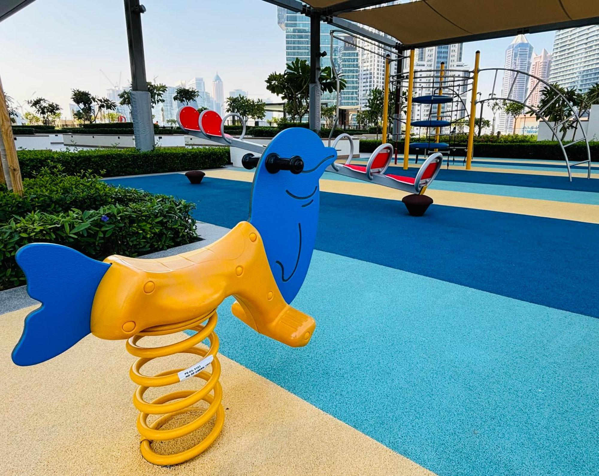 Lux Sky Residence, Burj Crown, Opera Boulevard View By Mall Дубай