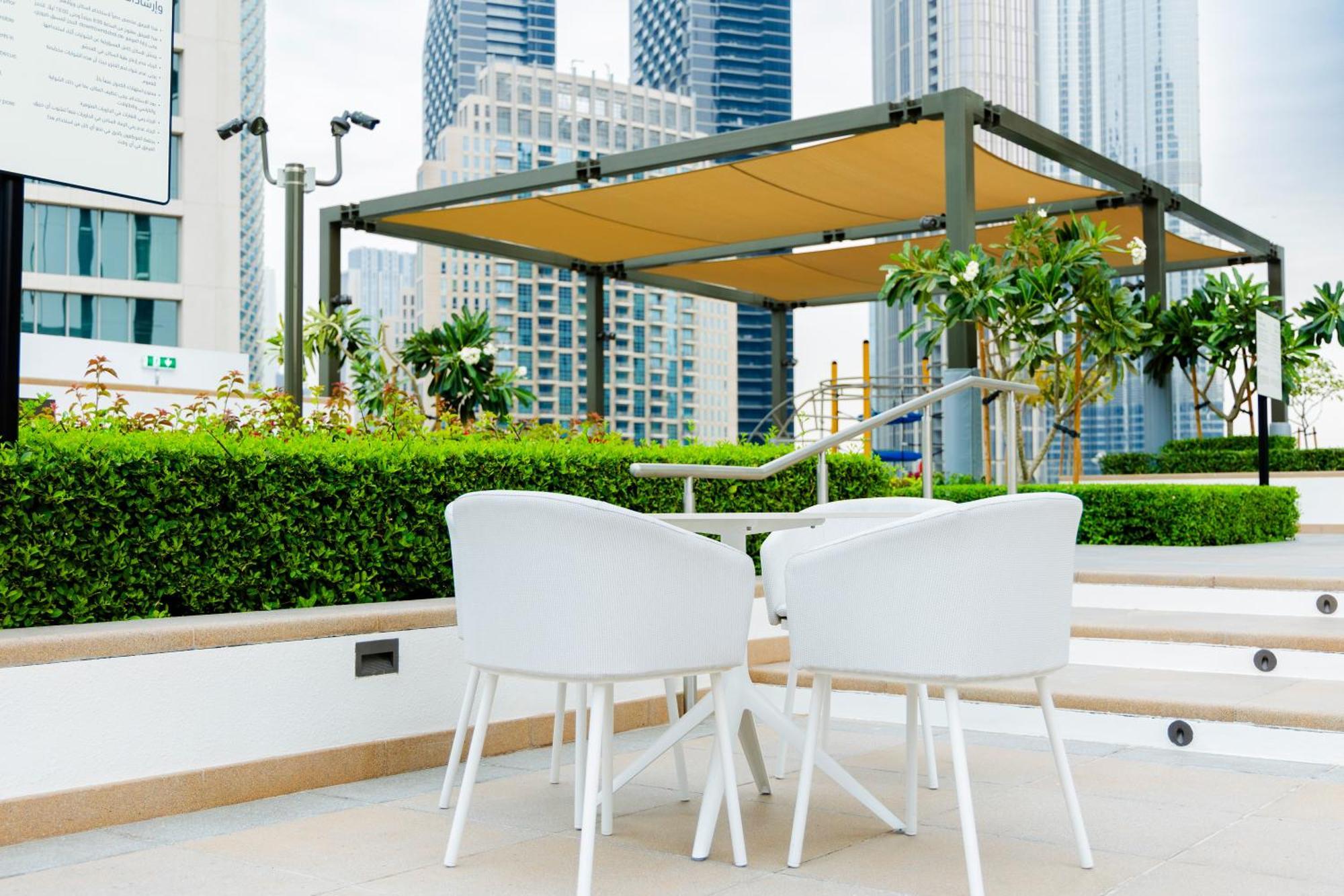 Апартаменты Lux Sky Residence, Burj Crown, Opera Boulevard View By Mall