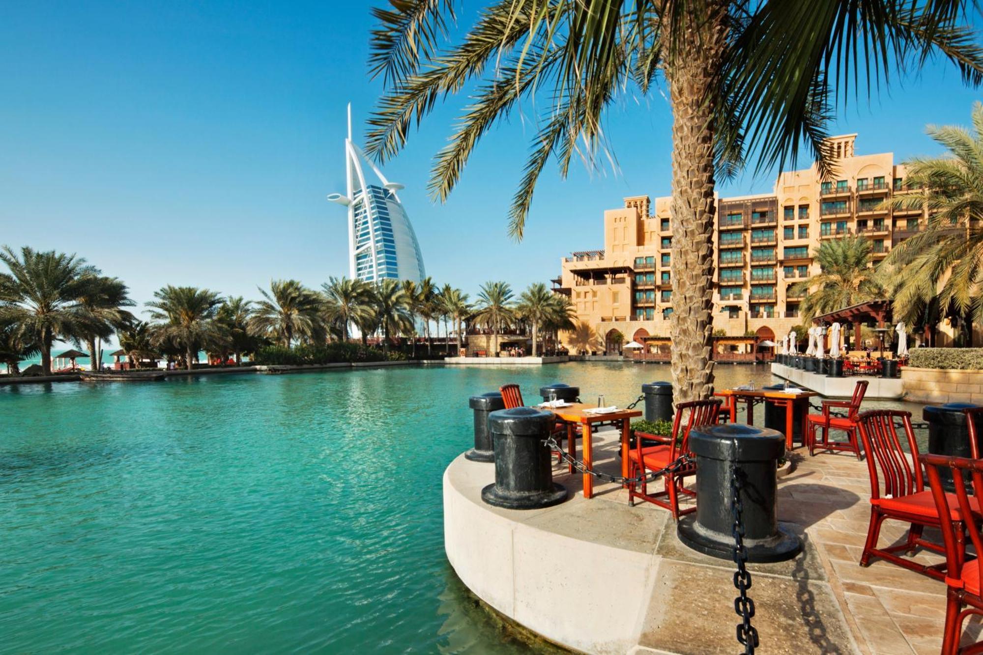 Lux Sky Residence, Burj Crown, Opera Boulevard View By Mall Дубай
